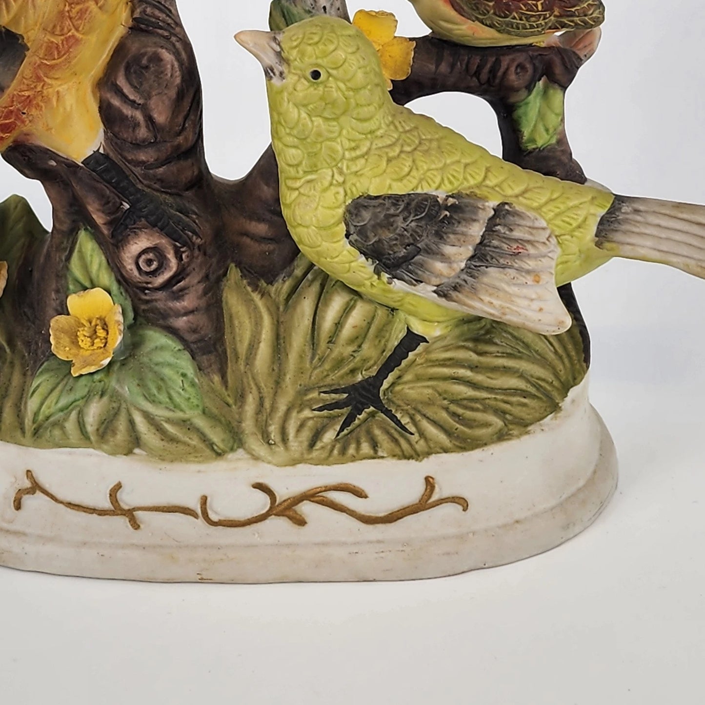 Lefton Ceramic Bird Family Figurine Yellow Green & Baby Bird on Log 7" Taiwan