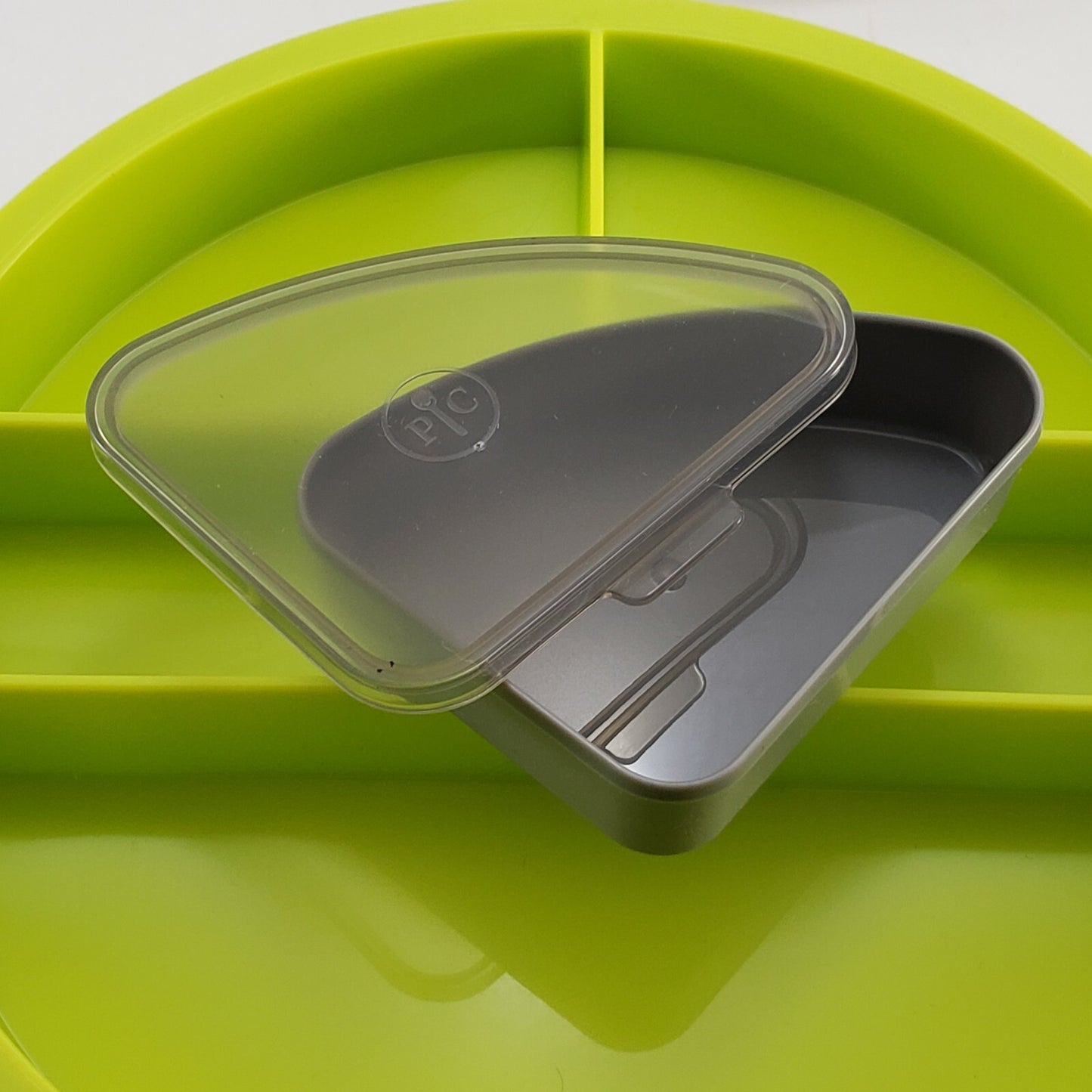 Pampered Chef Salad Cutting Bowl Set 100086 Green Lunch Prep Serve with Dressing
