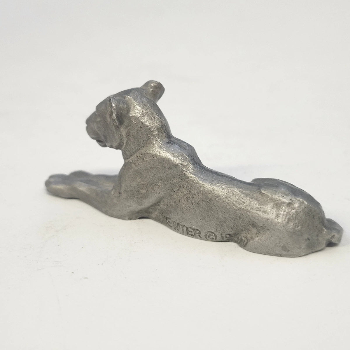 Pewter Reclining Mountain Lion Cougar Figurine 2.5" Vintage Wildlife Animal 1990