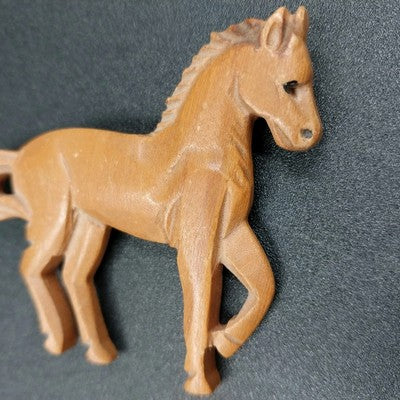 Solid Matte Brown Plastic Horse Brooch Pin Animal Motif Accessories 2.5" x 2.5"