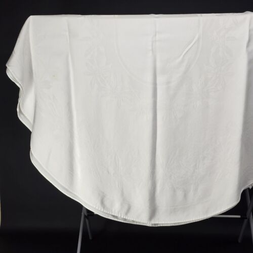 Tablecloth White-on-White Tone-on-Tone Oval 113"x58" Machine Washable w Flaws