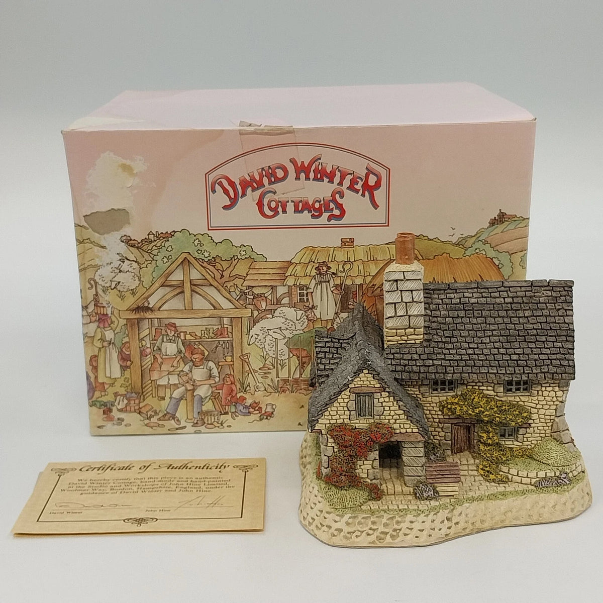 David Winter Gillie's Cottage Scottish Collection 1988 Orig Box COA Hand Painted