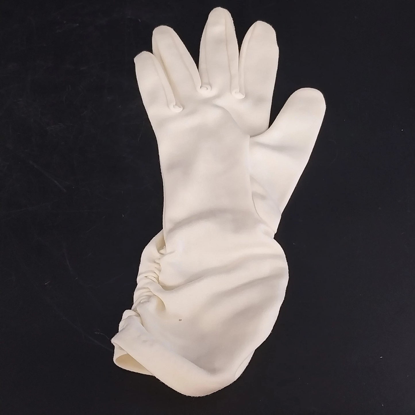Women's White Stretch Dress Gloves Ruched Wrist Formal Wedding Tea Length Vtg