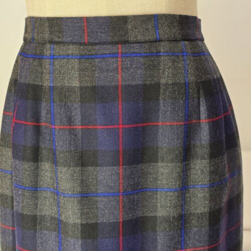 Talbots Black Plaid Pencil Wool Skirt Size 4 Polyester Lined 27" w x 37" L Zip