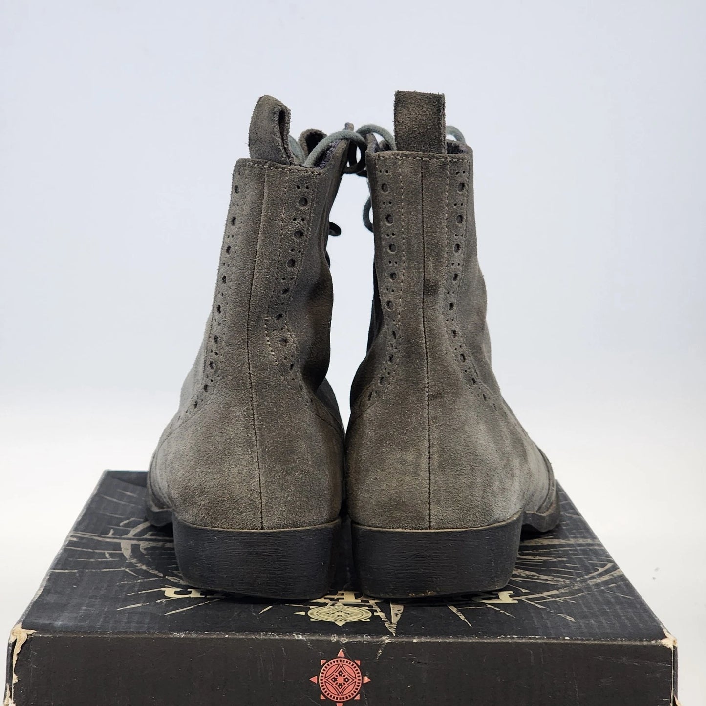 Ruff Hewn Granada Suede Ankle Boots Womens Size 9 Gray
