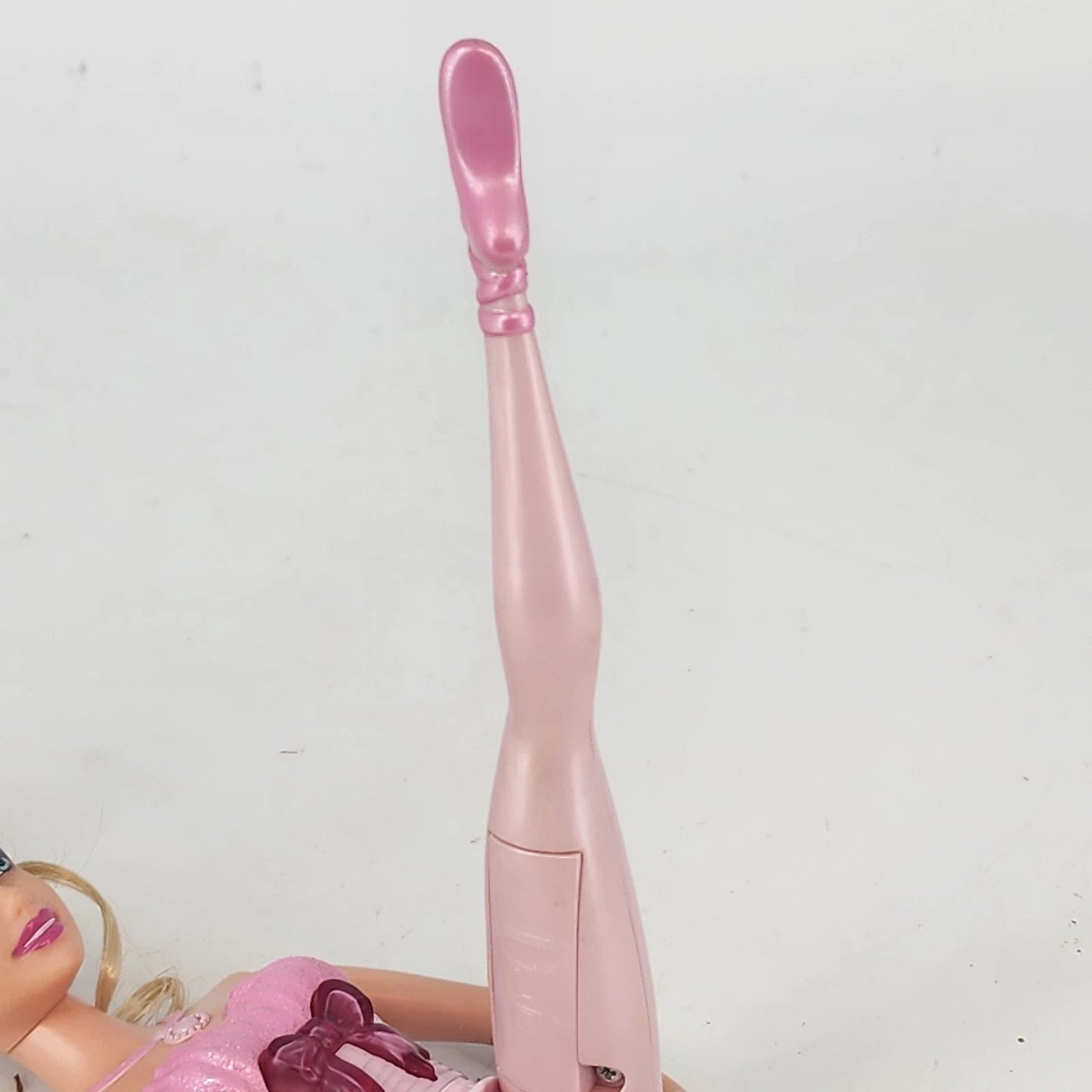 Mattel Prima Ballerina Barbie Doll Blonde Pink Ballet Collectible