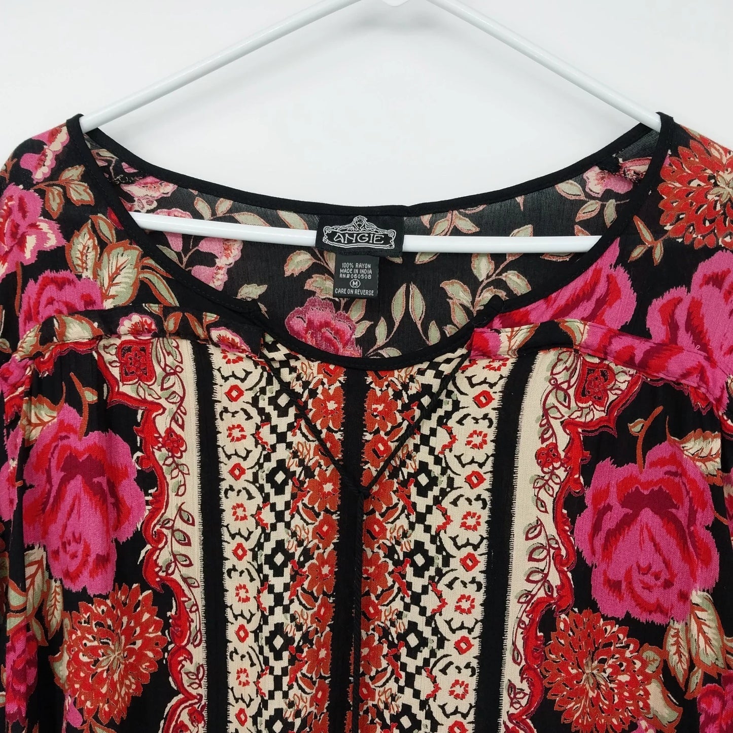 Angie Boho Floral Tunic Top Womens Medium Black Pink Rose