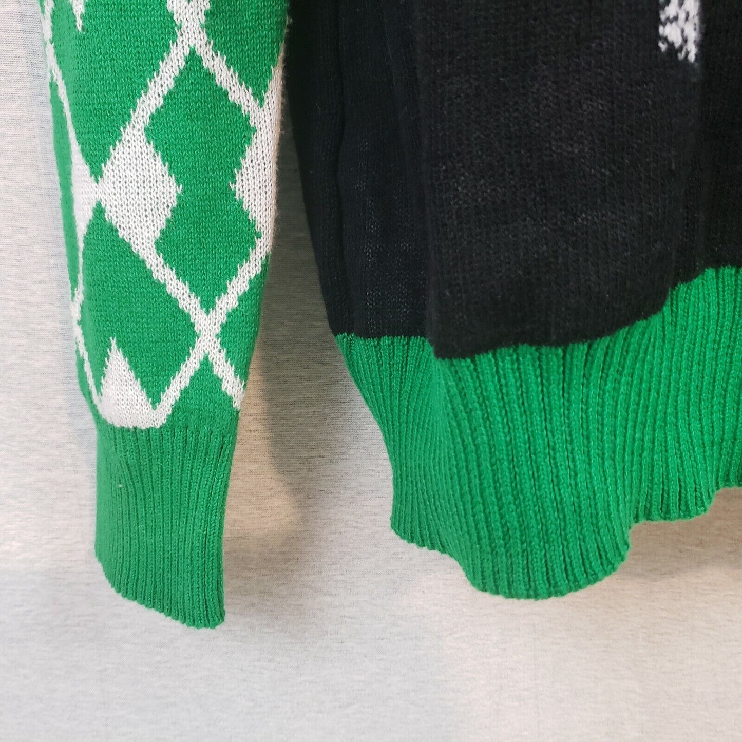 Disney Mickey Mouse Men’s Christmas Sweater L Black Green White Lights NWOT