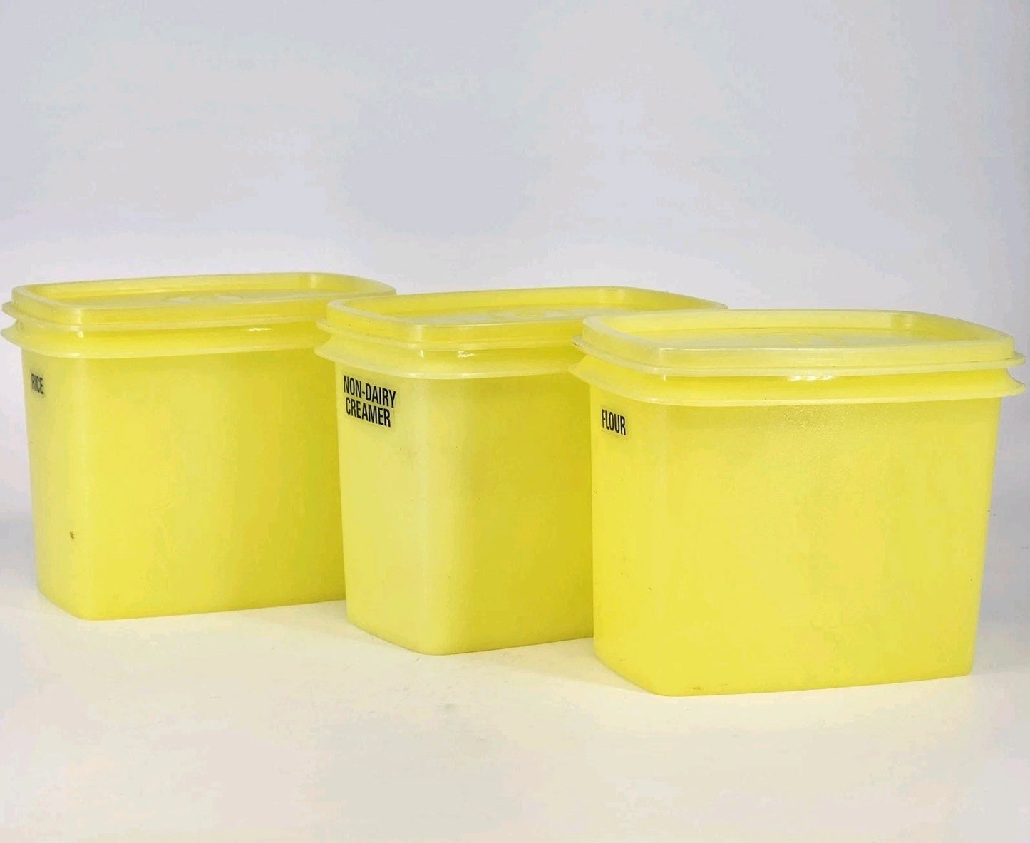 Tupperware 1243-8 Shelf Saver Containers Set 3 Yellow