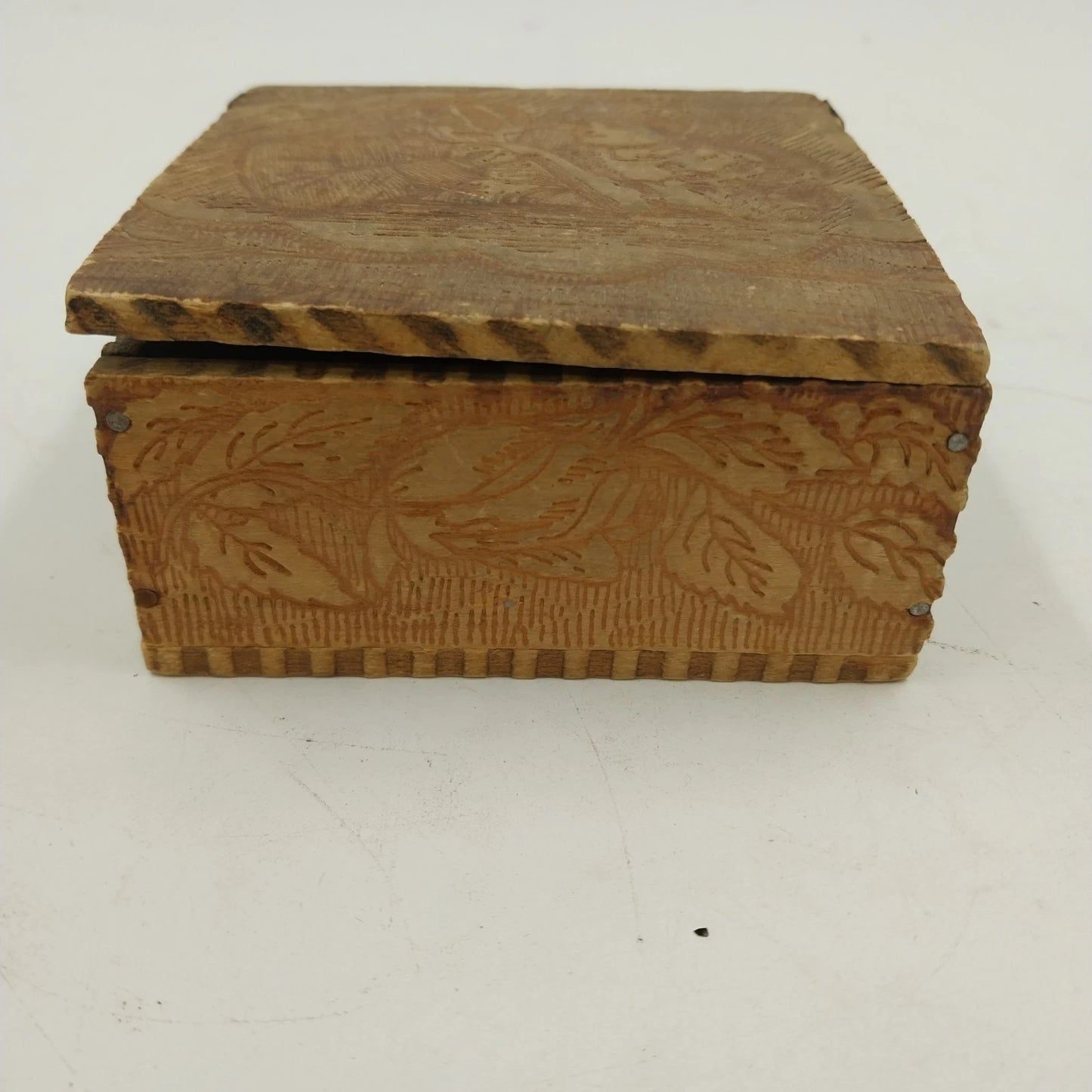 Pressed Wood Cigarette Candy Box 4" Hinged WIZARD Pyrography LF Grammes & Son PA