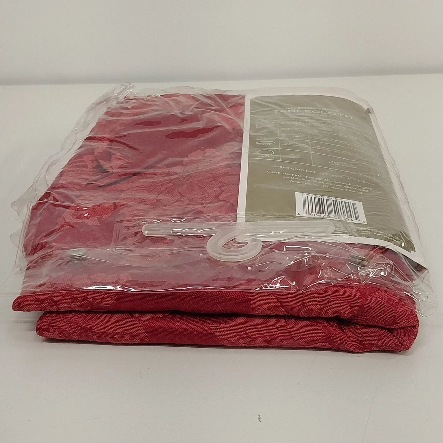 Target Ruby Poinsettia Red Damask Oval Tablecloth 60" x 84" NOS 2003 Holiday