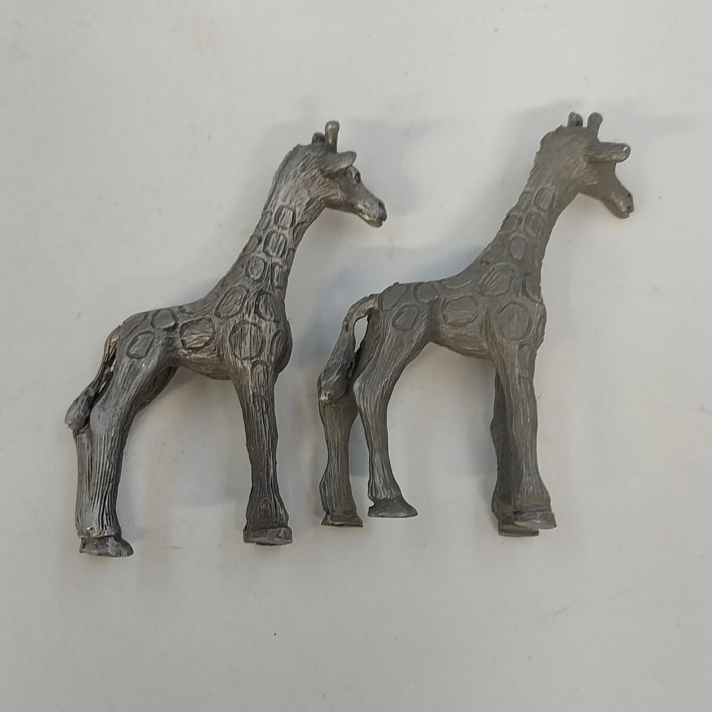 Pair Pewter Giraffe Miniature Wildlife Figurine 2.25" Animal Zoo Collectible