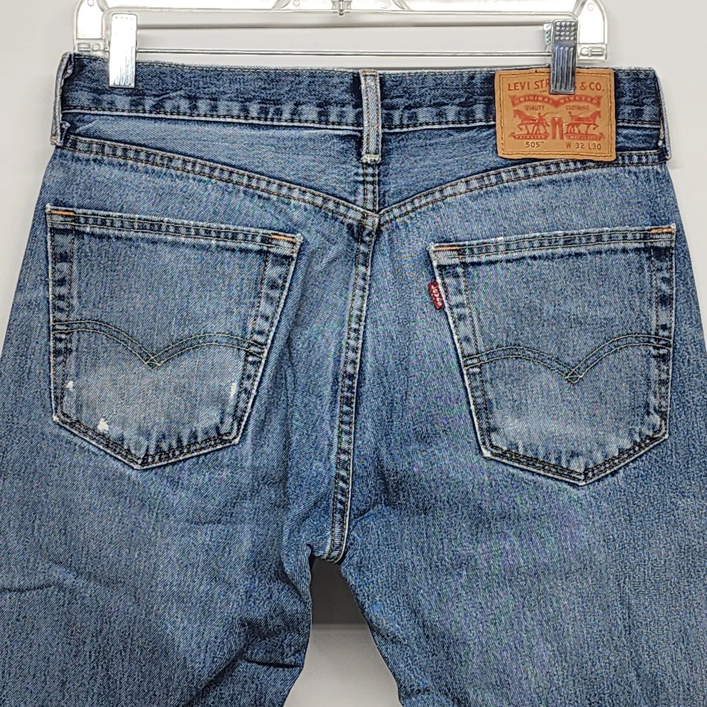 Levi’s 505 Men's 32x30 Straight Leg Jeans Blue Denim Regular Fit Distressed Vtg