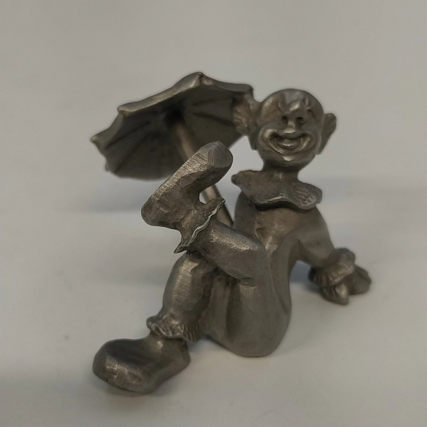 Rawcliffe P Davis Pewter Clown Under Umbrella Circus Figurine 2.25" 1979