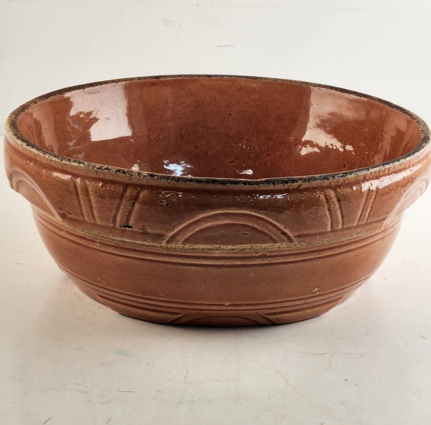 Watt Pottery Ovenware Brown Crock Bowl Heavy Rim USA 8½" Across x 3" H Vintage