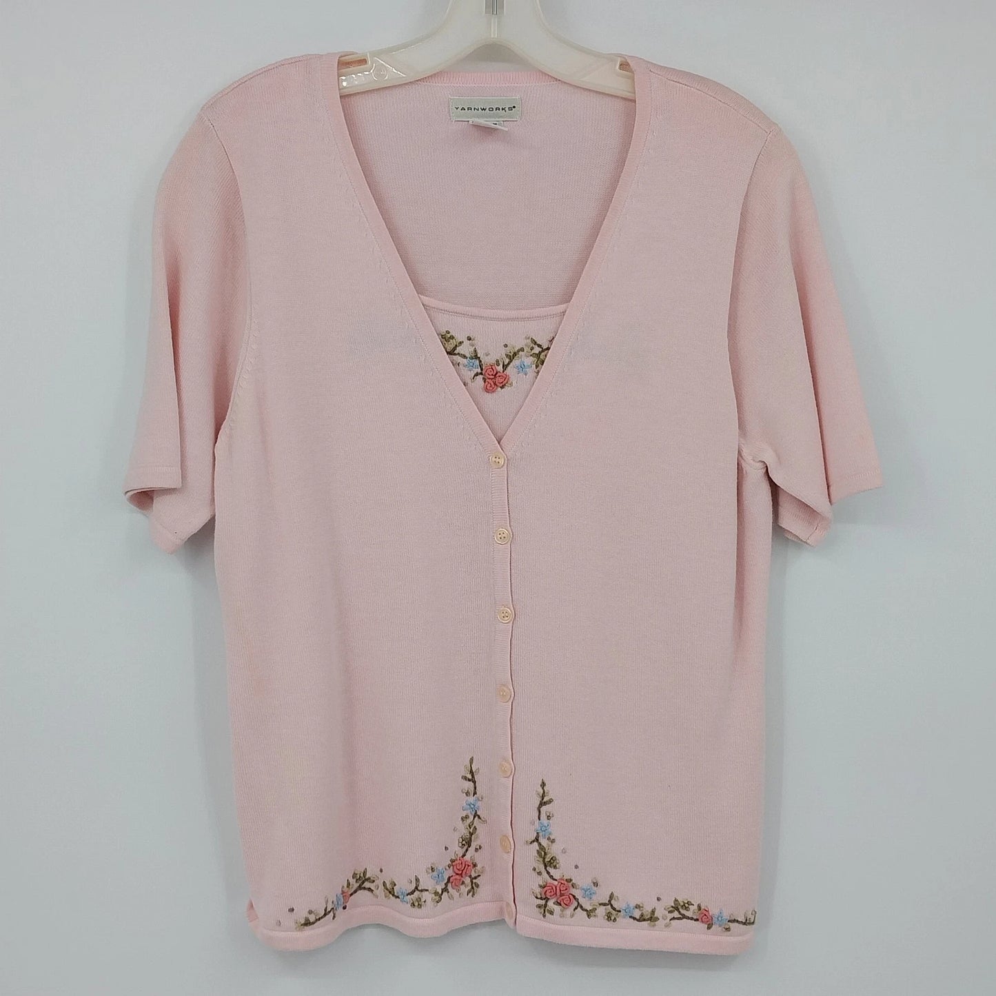 Yarnworks Pink Embroidered Cardigan Sweater Women Medium Floral Acrylic Knit Vtg