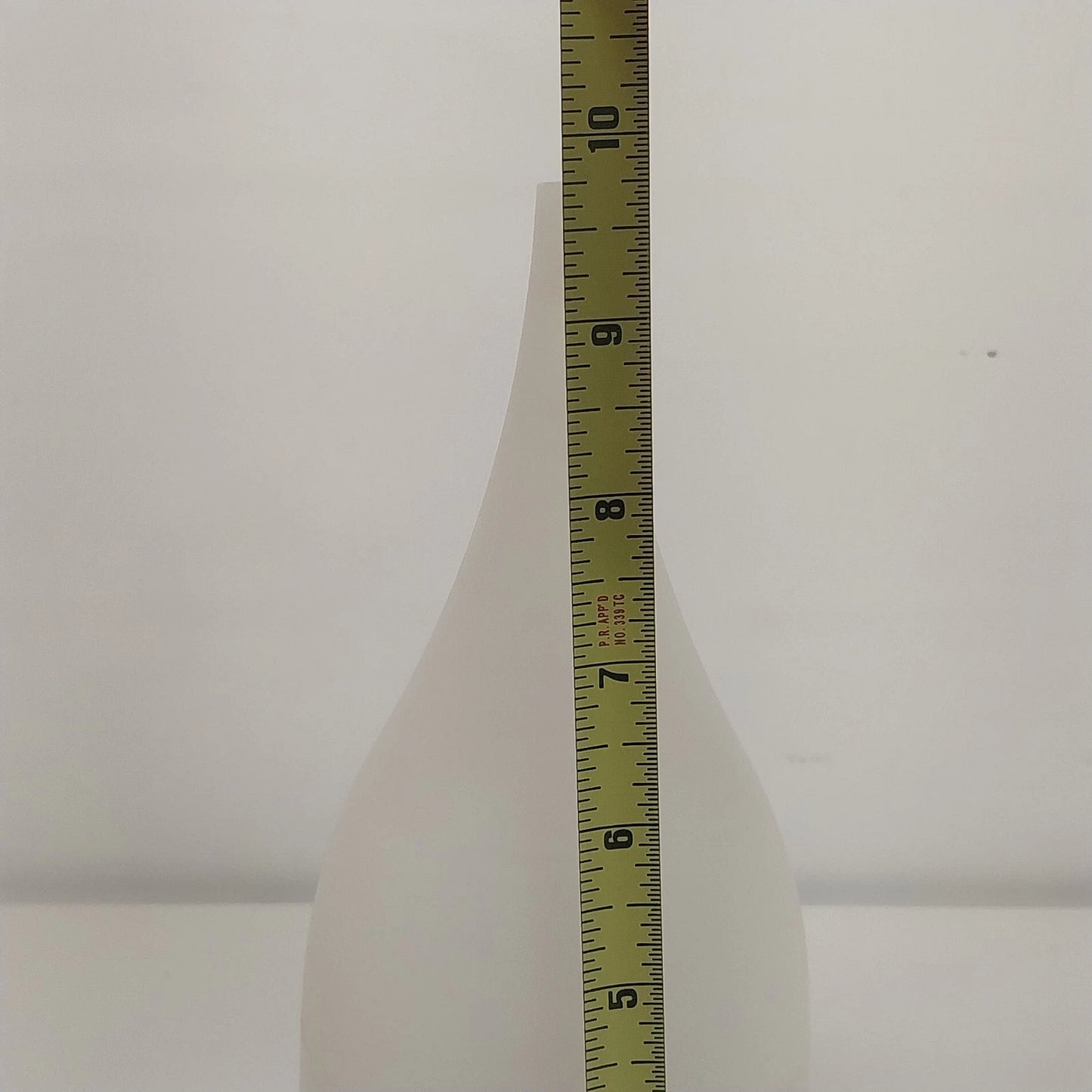 Scentsy Teardrop Pedestal Essential Oil Diffuser White Black Base Box China 2015