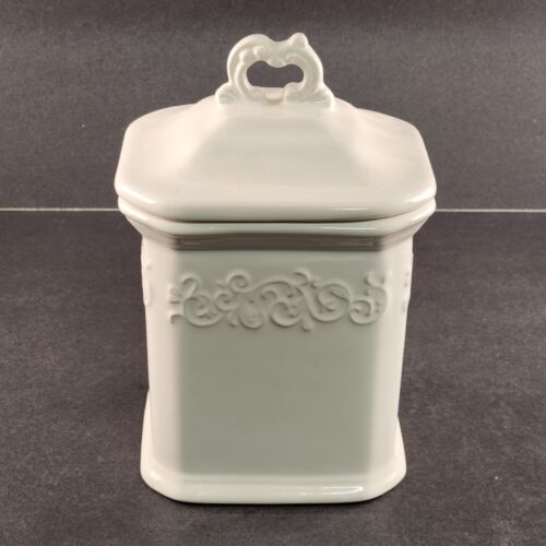 JC Penny Small Canister and Lid Vintage Cream Pattern Creamy White 7" Tall