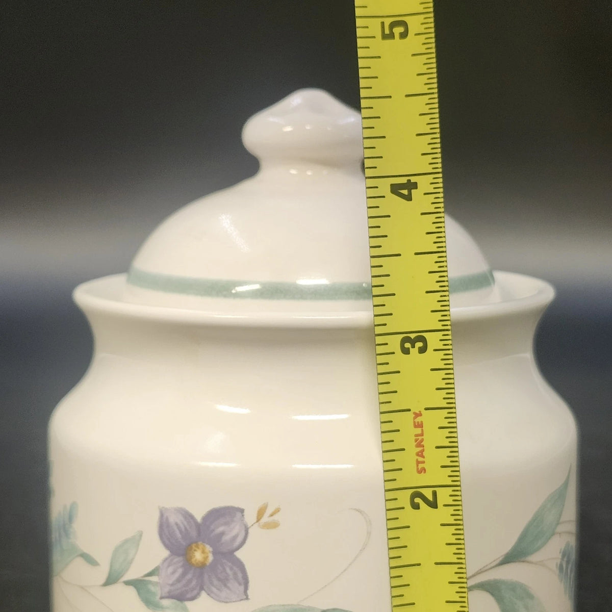 Pfaltzgraff April Sugar Bowl with Domed Lid 4.5" Floral Ceramic Stoneware USA