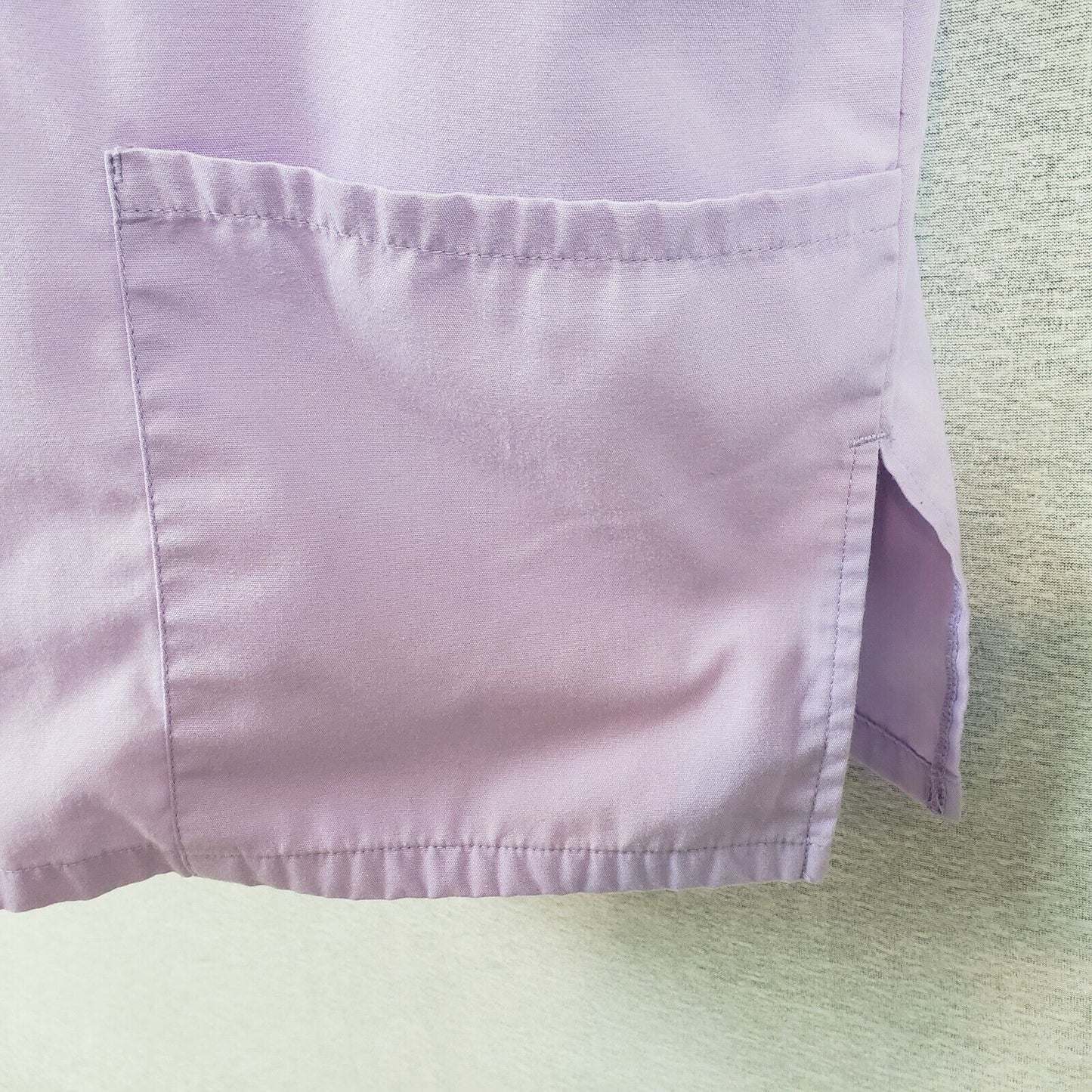 SB Scrubs Womens Lavender Scrub Top Small V Neck 3 Pocket Uniform