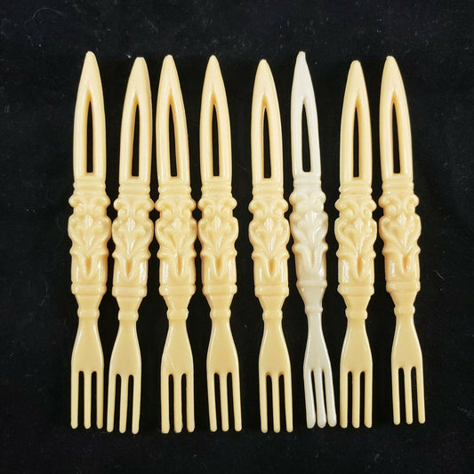 8 Piece Cream Rose Treasure Hors D Oeuvres Cocktail Picks Plastic Forks
