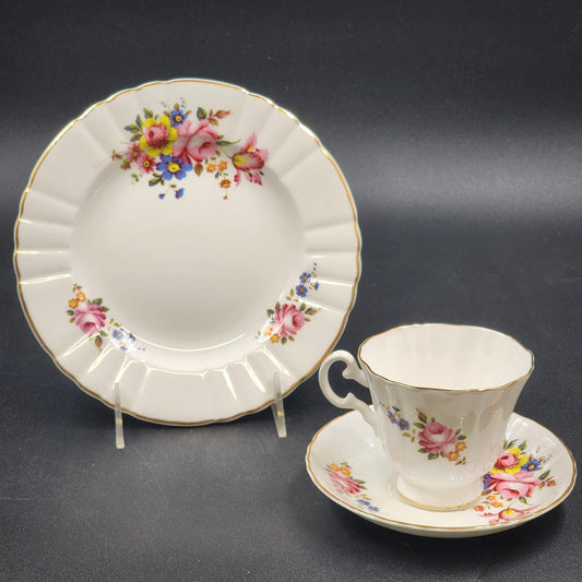 Royal Grafton Fine Bone China Rose Floral w Gold Edge Tea Cup Saucer Salad Plate