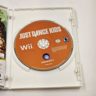 Wii 40+ Fun Songs Just Dance Kids Ubisoft Video Game Disc Nintendo 2010 Complete