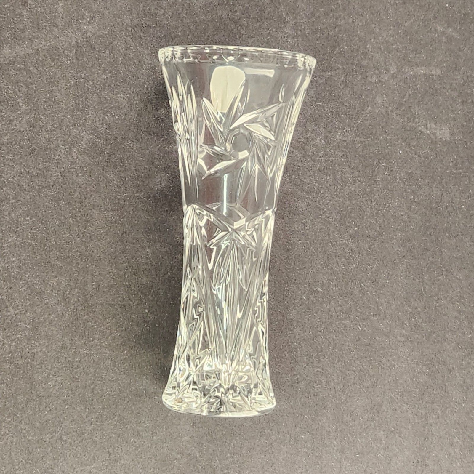 Lenox Fine Crystal Clear Glass Bud Vase Star & Pinwheel display picture 1