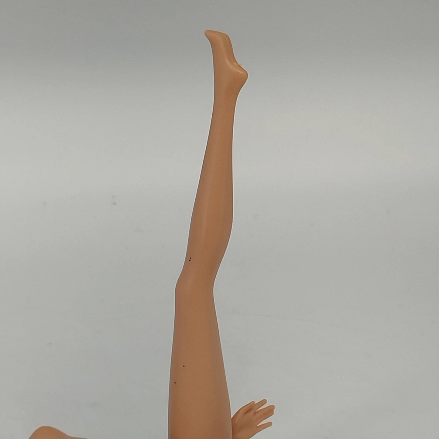 Mattel Barbie Sweetie Blonde Bendable Knees Pink Lips Nude 1998 Head 1999 Body
