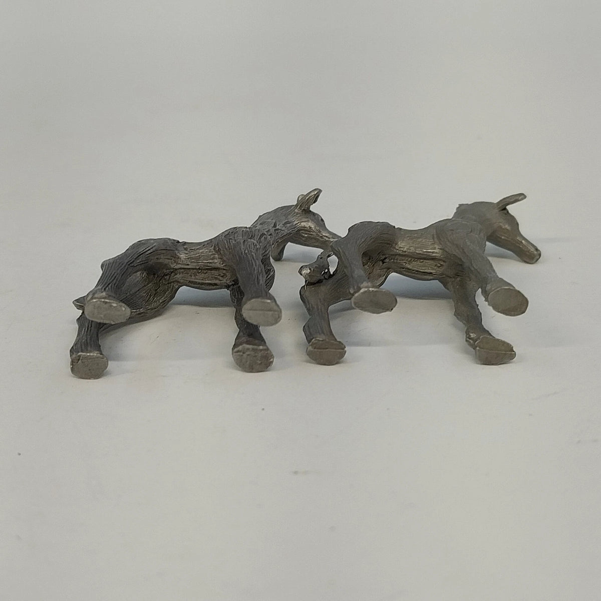 Pair Pewter Giraffe Miniature Wildlife Figurine 2.25" Animal Zoo Collectible