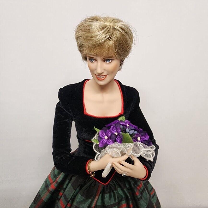 The Franklin Mint Diana Princess of Wales Porcelain Portrait Doll Vari –  BackRoadPicking