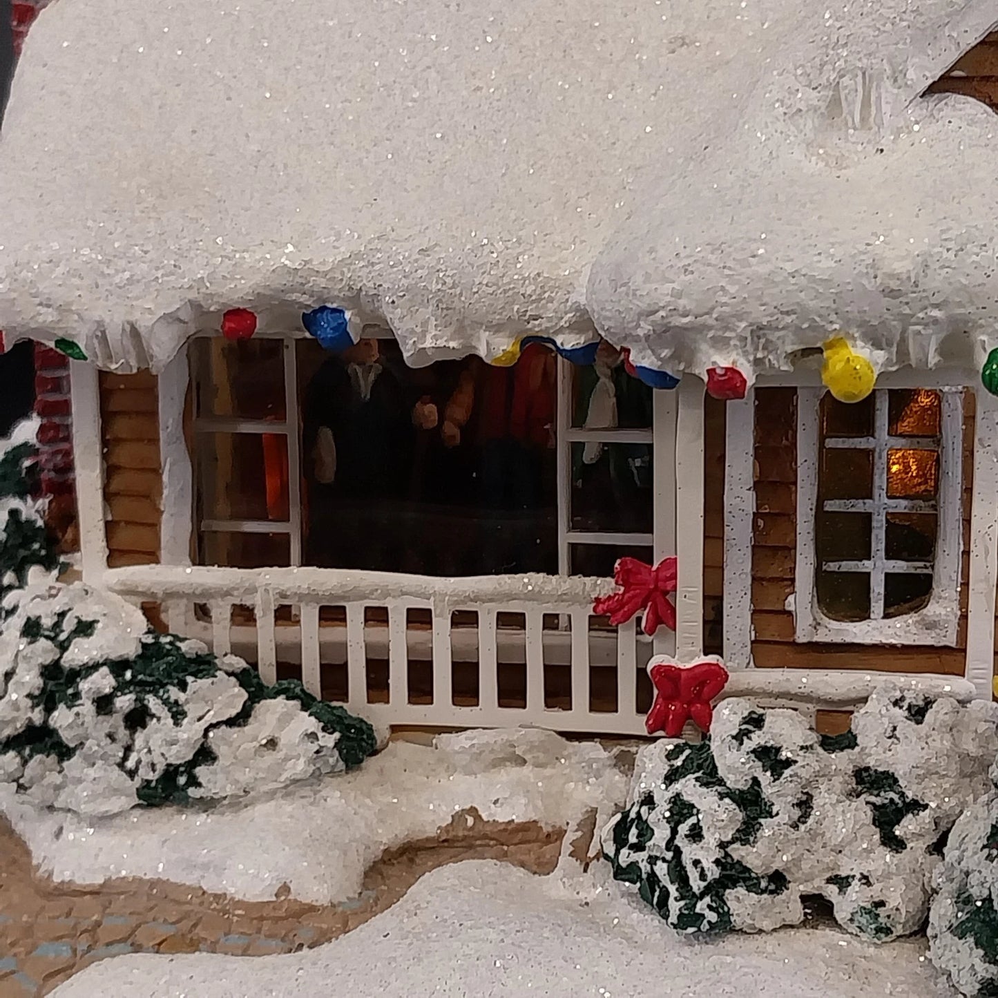 Thomas Kinkade Childhood Home Lighted Christmas Cottage