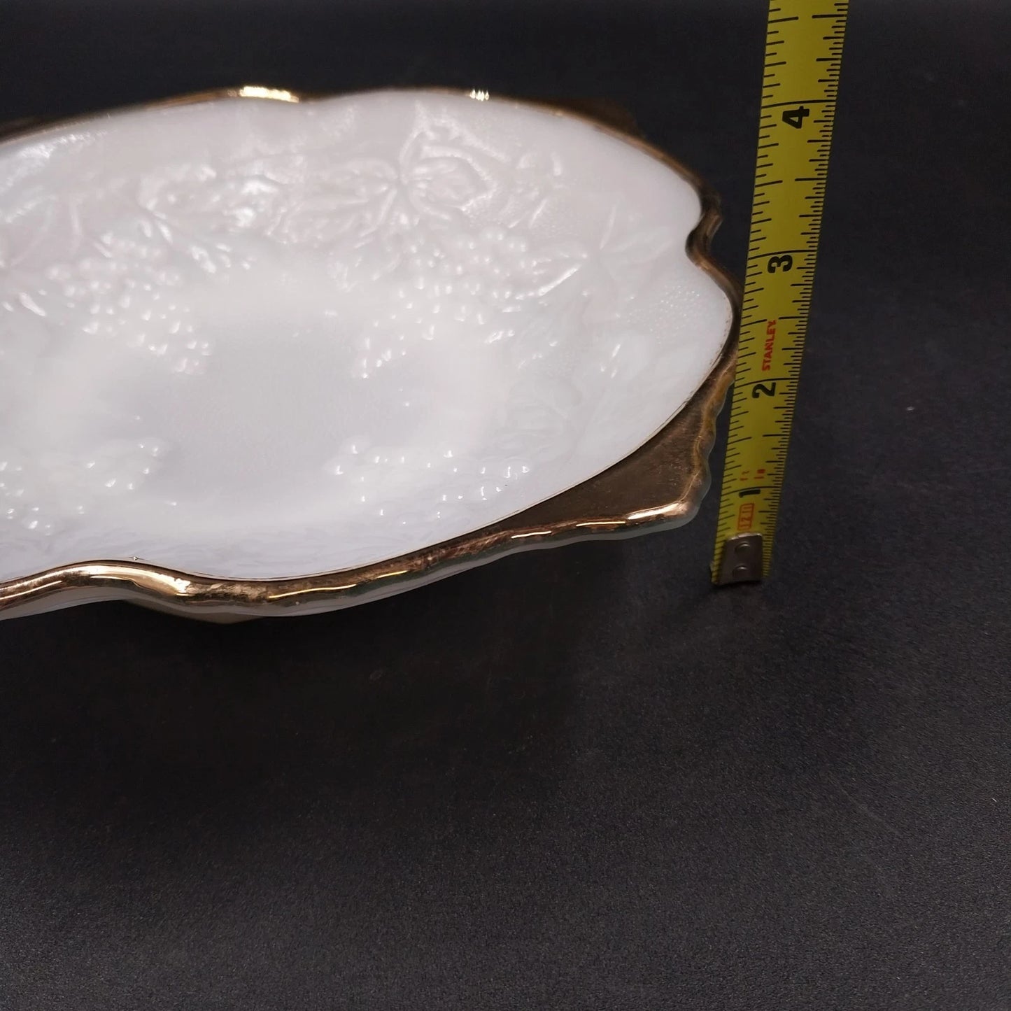 Anchor Hocking Milk Glass Serving Bowl Raised Grape & Leaf Motif Gold Trim 8.5"