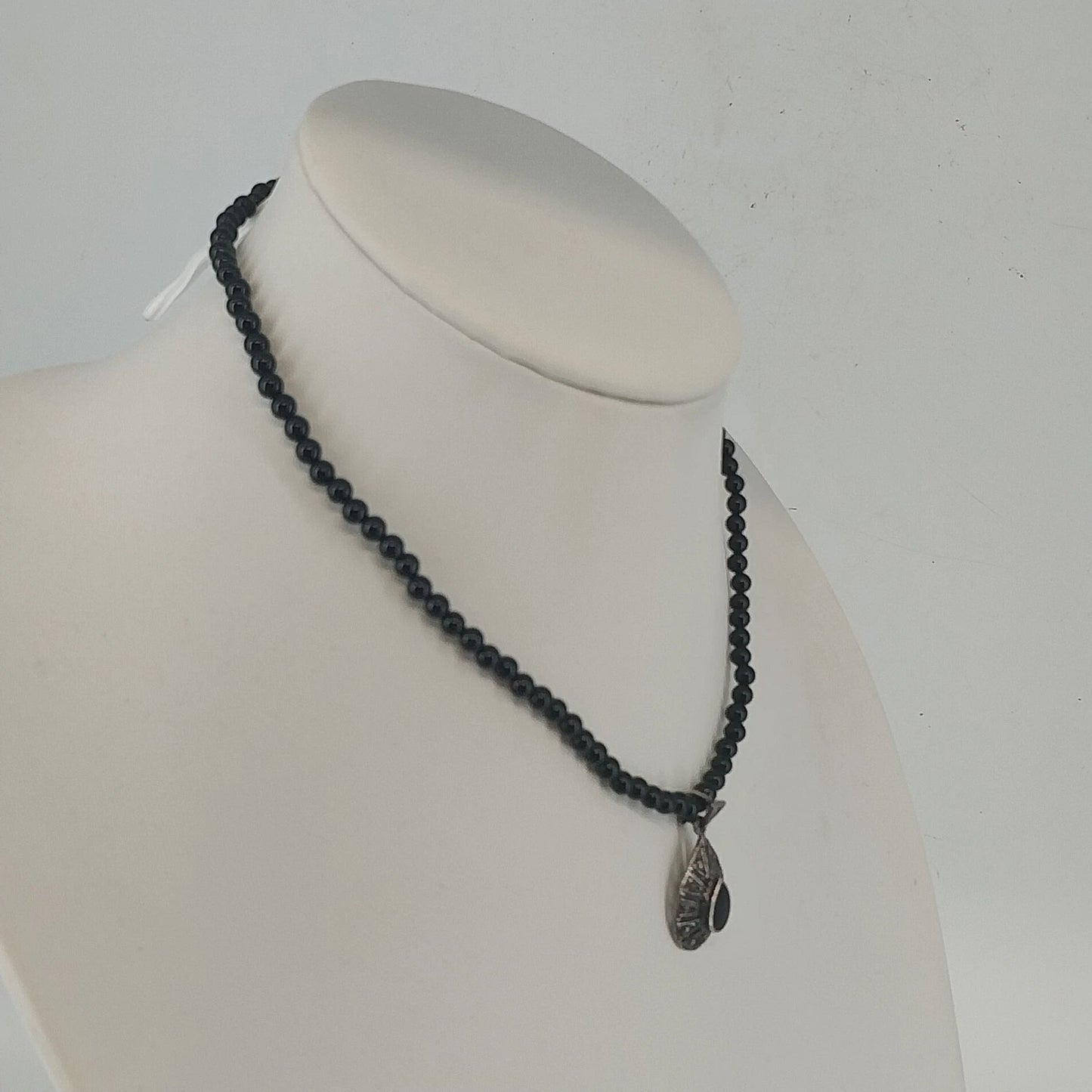 Vintage Sterling Silver Black Onyx Teardrop Necklace 16 Inch