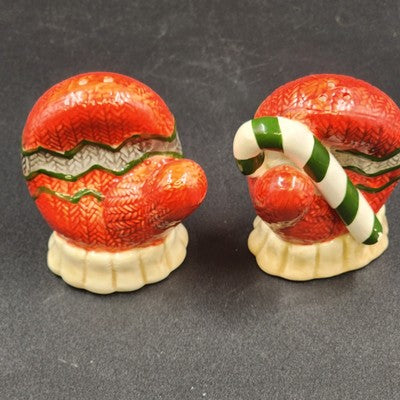 Set of 2 Christmas Salt & Pepper Shakers Red Mittens Ceramic 3.75"
