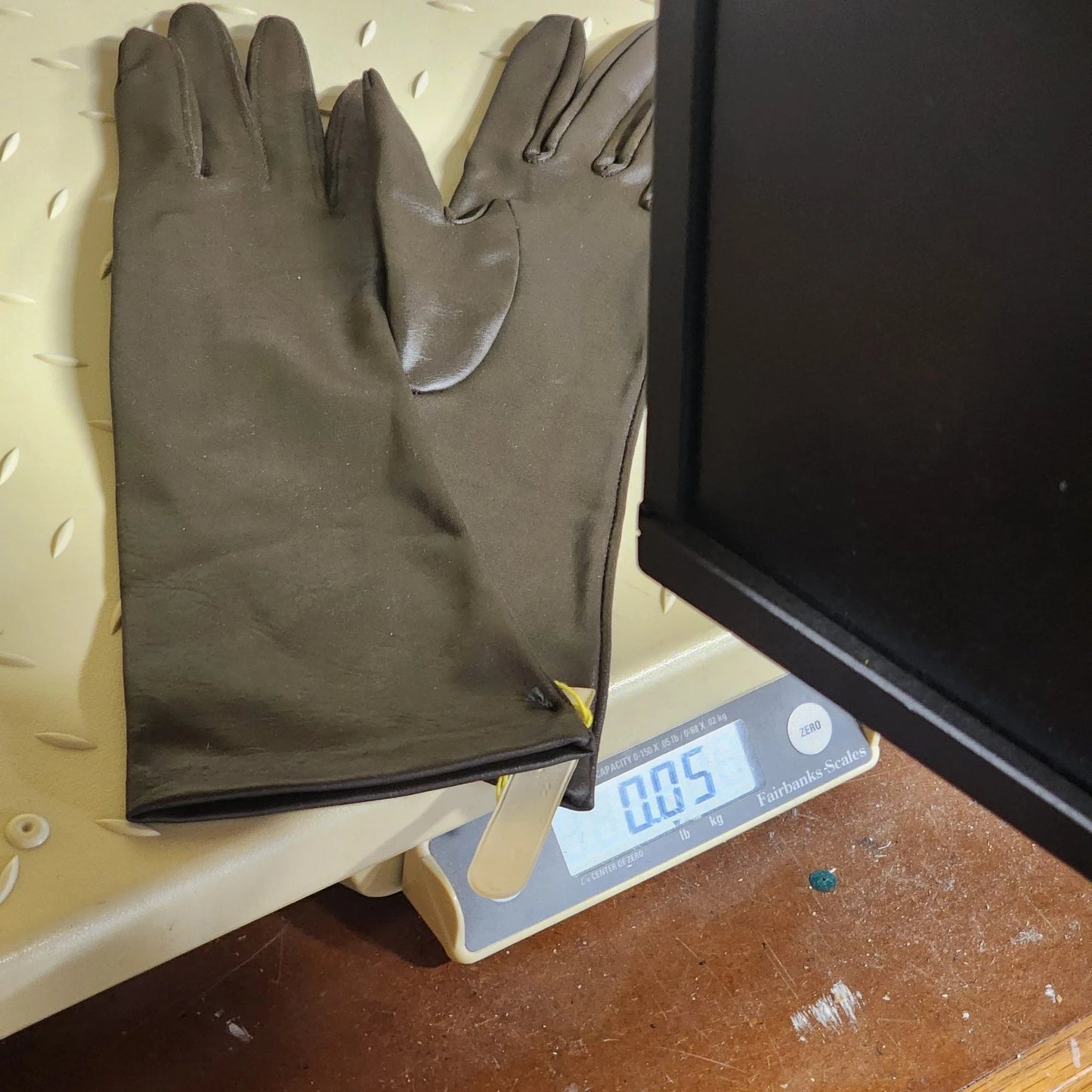 Miss Aris Just Kidding Brown Nylon Brown Dress Gloves Size 6.5 Small MCM NEW