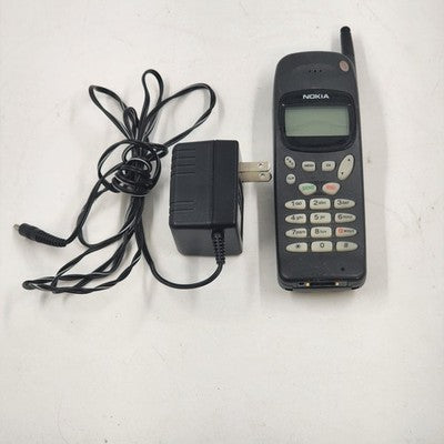 Nokia 918P Cell Phone Rare Collector’s Item No SIM & Battery Dead As-Is