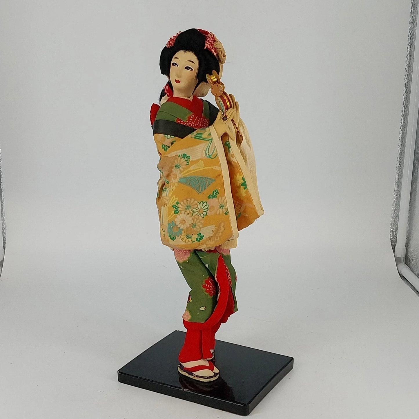 Japanese Geisha Doll 14" Wood Stand Noisemaker Drum Kimono Display Vintage
