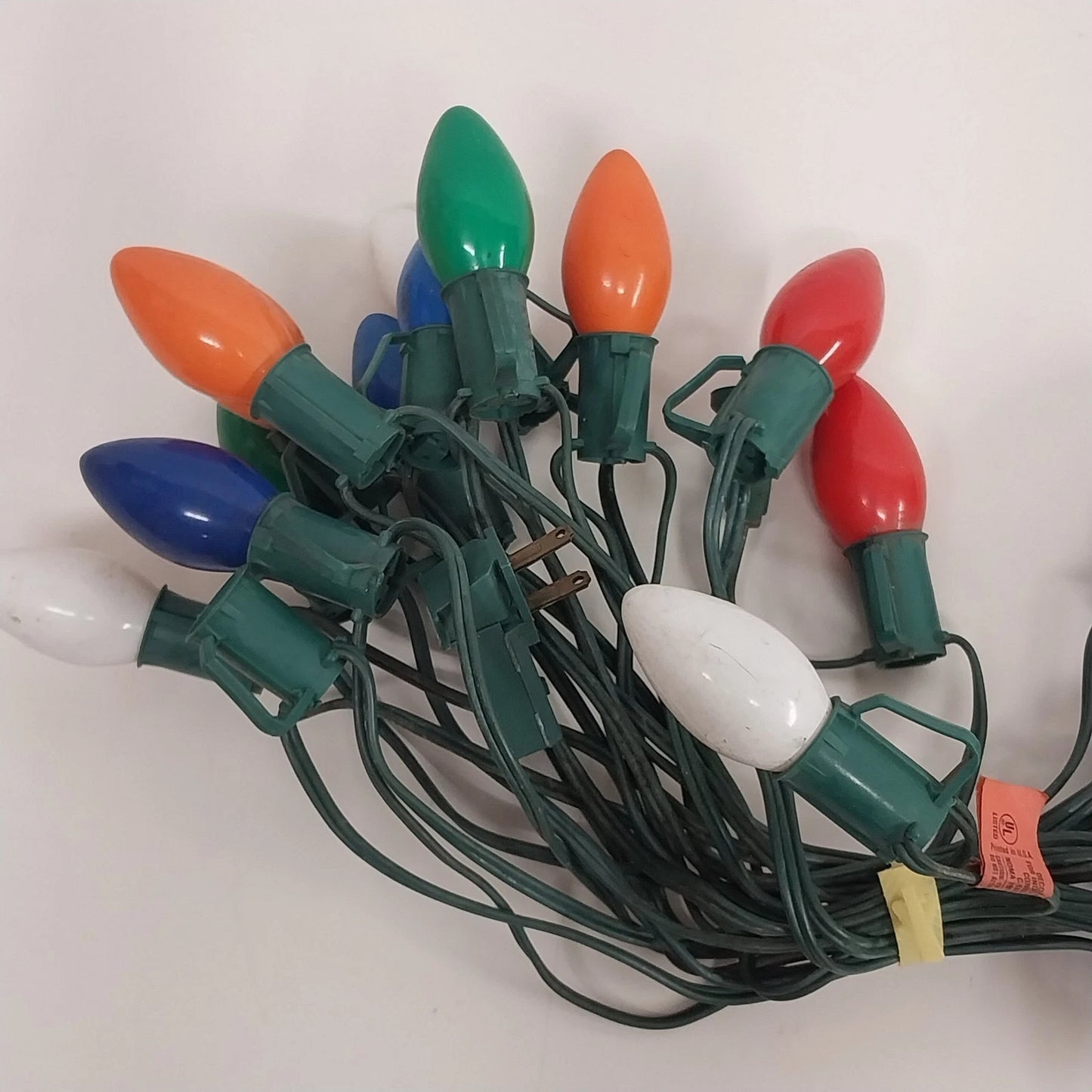 25-Light C9 Christmas Light Set Green Wire Branch Clips 25 Ft 20 Used Bulbs