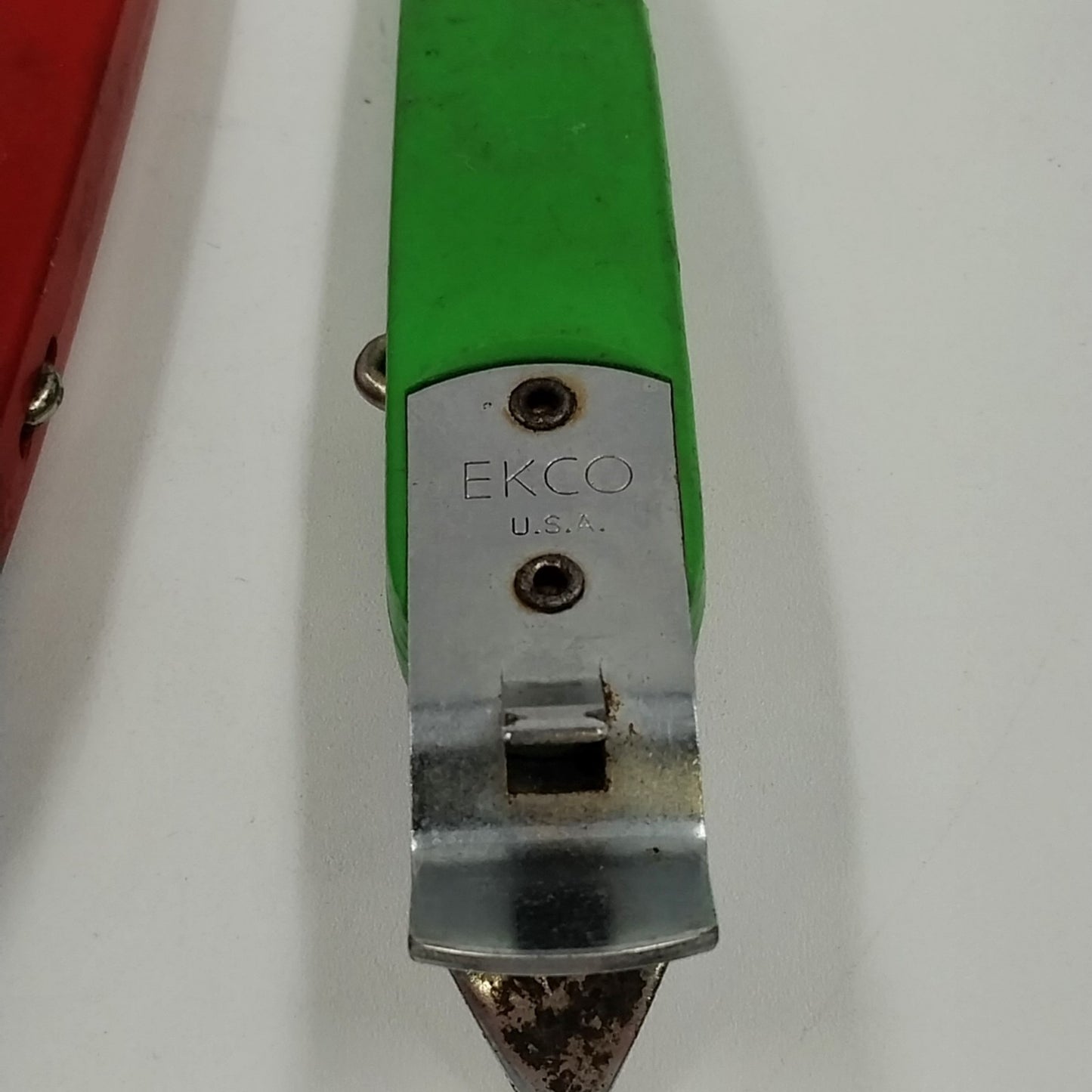 Ekco USA Red & Green Bottle Beer Opener Retractable Corkscrew Cork Puller Wine