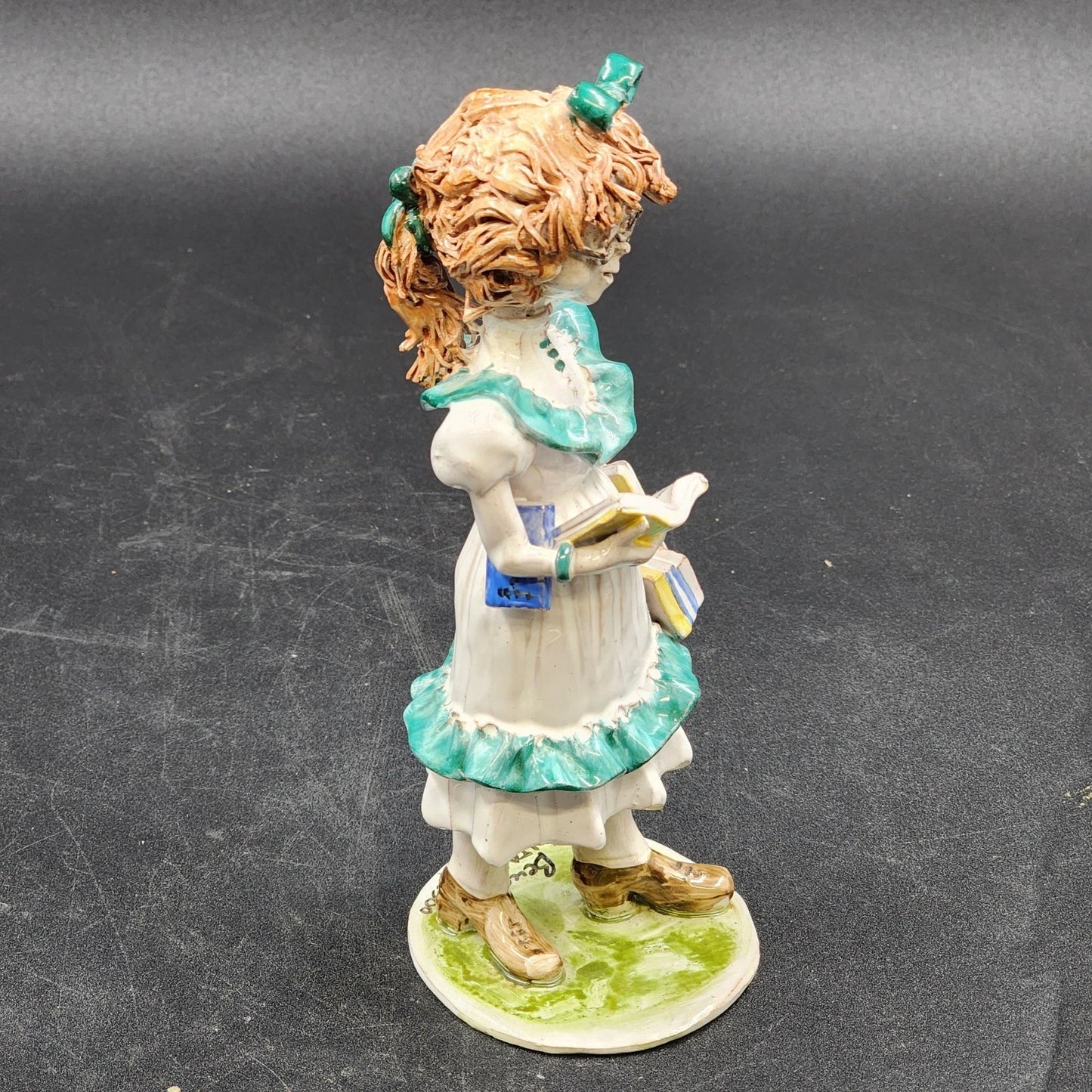 Beuciui Italy Capodimonte Figurine Girl w Glasses & Book Limited Edition 31/2500