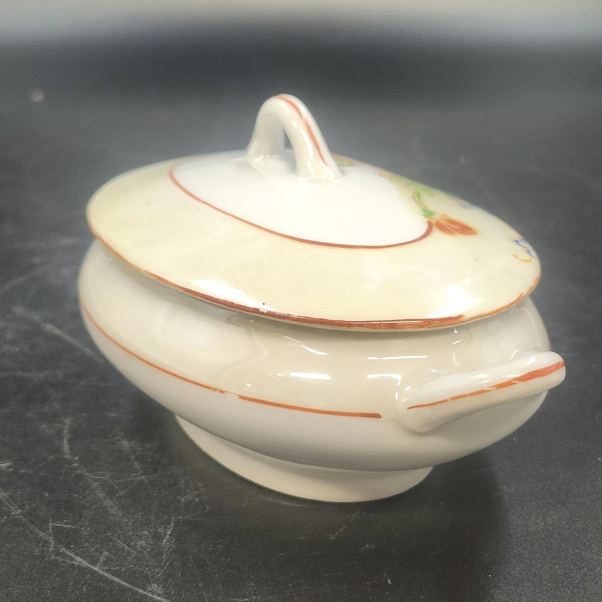 Hand Painted Floral Porcelain Covered Serving Bowl 6.5" Double Handle Japan