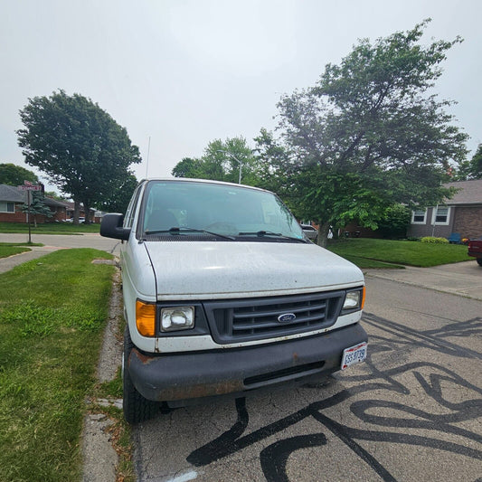 2005 Ford E-Series Van