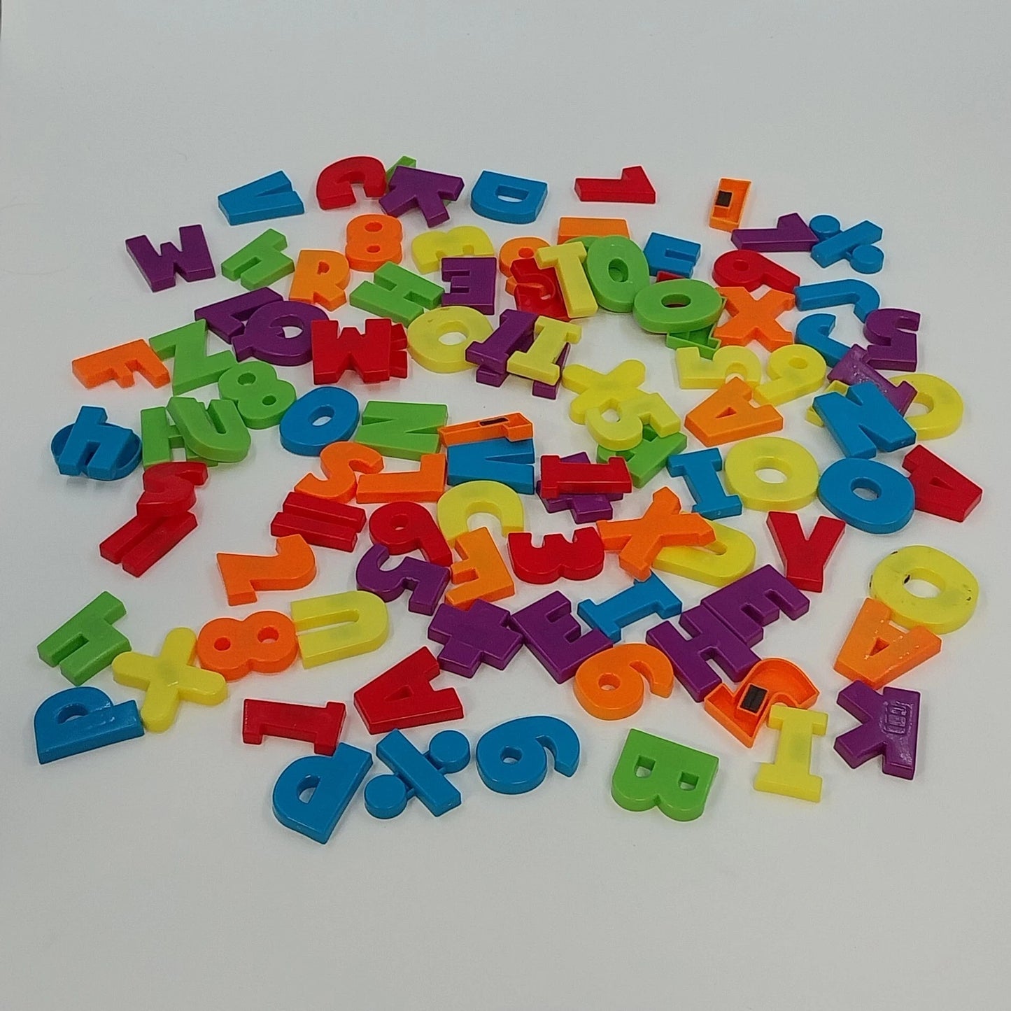 104 Magnetic Letters & Numbers Educational Learning Set w Storage Tub Multicolor