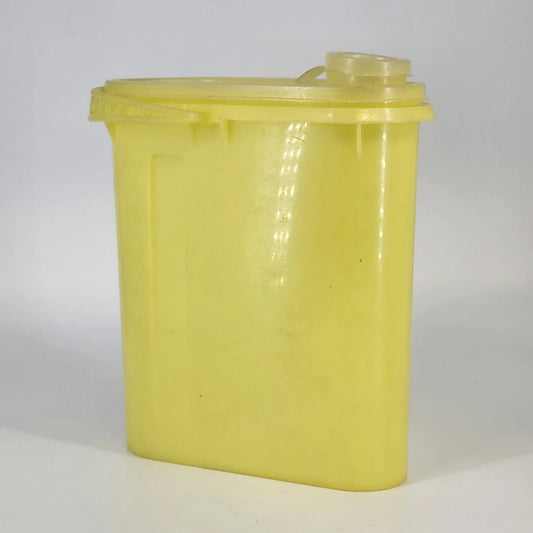 Tupperware Beverage Buddy 2 Quart Pitcher Yellow 587-7 Slim Juice Jug Container