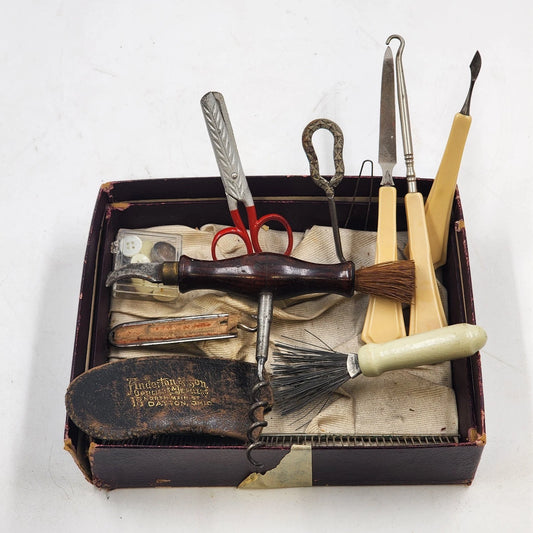 Finderton Opticians Dayton OH Grooming Tool Kit Razors Scissors Brushes Vintage