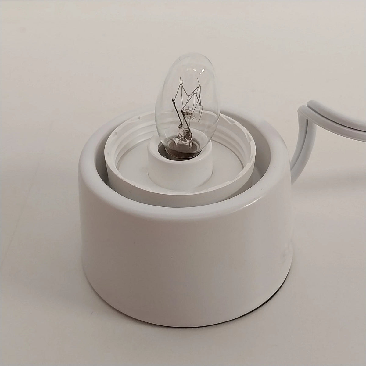 Scentsy Tabletop Base for Glass Mini Warmer 39447 White 15W Boxed New in Box