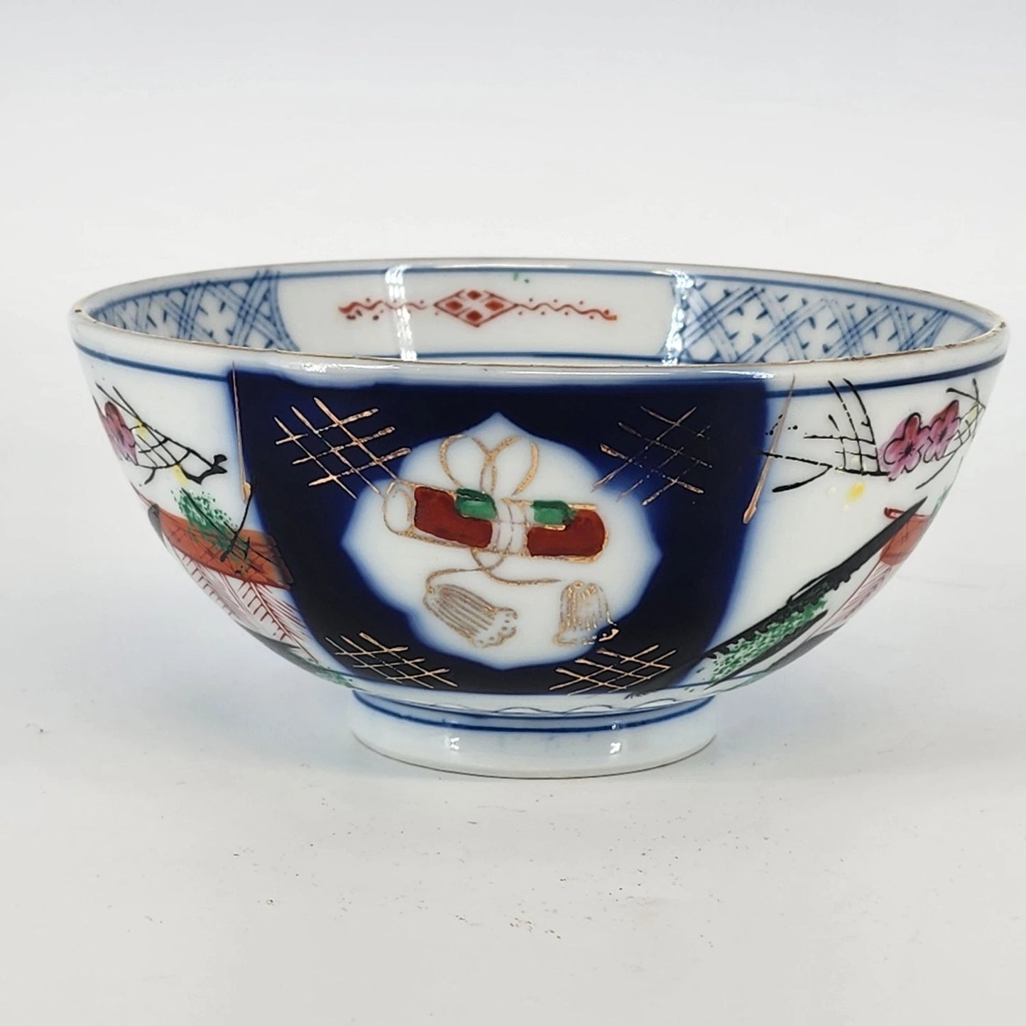 Japanese Imari Porcelain Rice Bowl Blue Red Gold 6.25