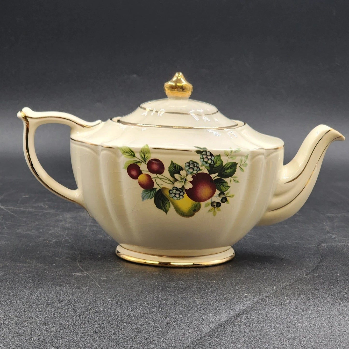 Sadler Teapot Fruit Design England White Gold Trim 6" Wide x 4" Tall + Lid Vtg