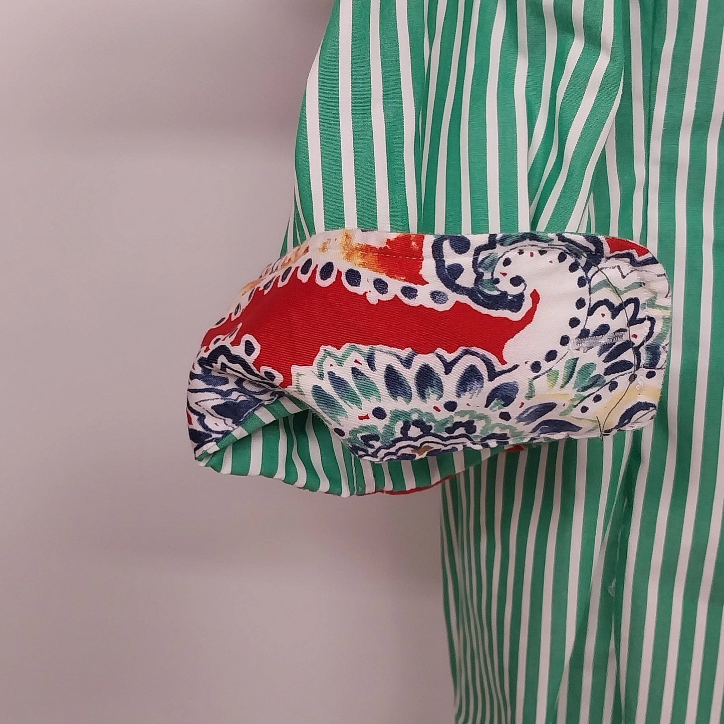 Chaps No Iron Green White Striped Button Front Shirt Women's L Red Paisley Cuffs